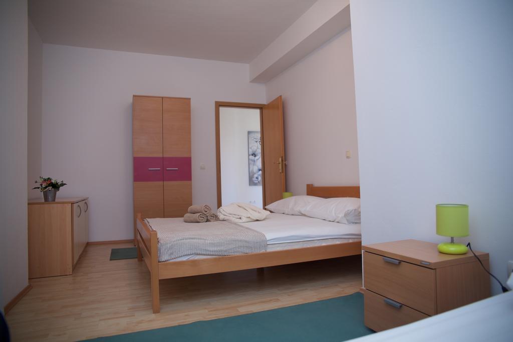 Antonija Apartments With Pool Biograd Na Moru Exterior foto